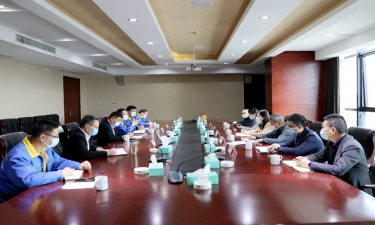 平湖市委常委、宣传部长沈志凤莅临888集团电子游戏纸业调研疫情防控和复工复产情况