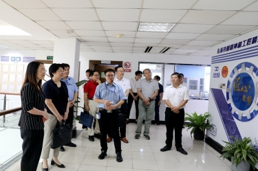 2020年7月14日，时任浙江省总工会党组成员、副主席张卫华一行莅临888集团电子游戏纸业调研推动新时期产业工人行列建设鼎新工作